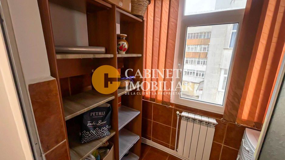 Apartament 2 Camere Decomandat ETAJ INTERMEDIAR - zona Galata - Poză 4