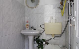 SAD,Birou/spatiu comercial, garaj, curte, centrala proprie, Zona Simion Barnutiu - Poză 10