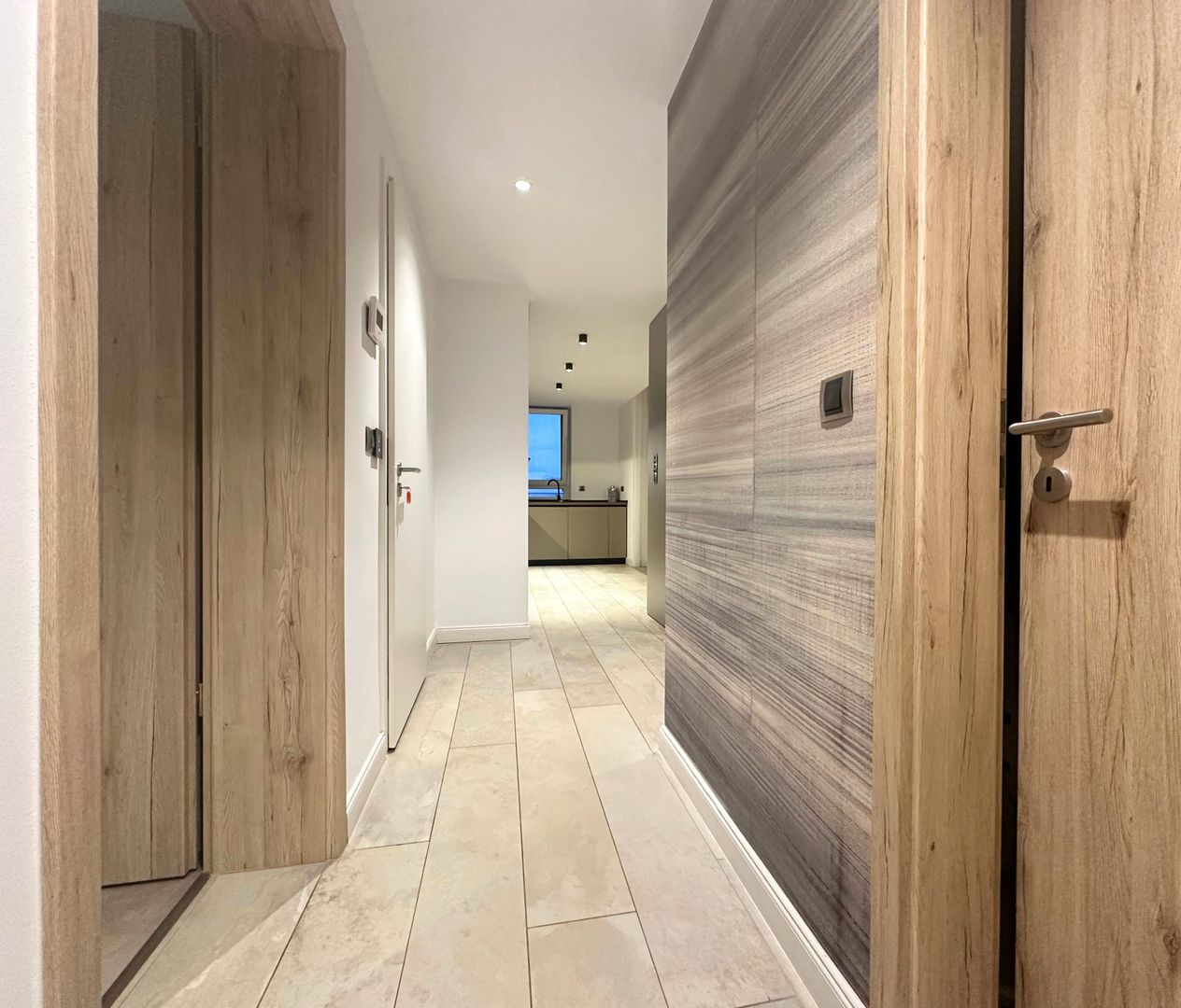 Penthouse de LUX 4 camere cu terasă spectaculoasă de 122 mp + jacuzzi - Poză 28