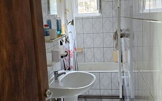 Sagului-Piata Doina | 2 Camere | Etaj Intermediar | Centrala Proprie. - Poză 6