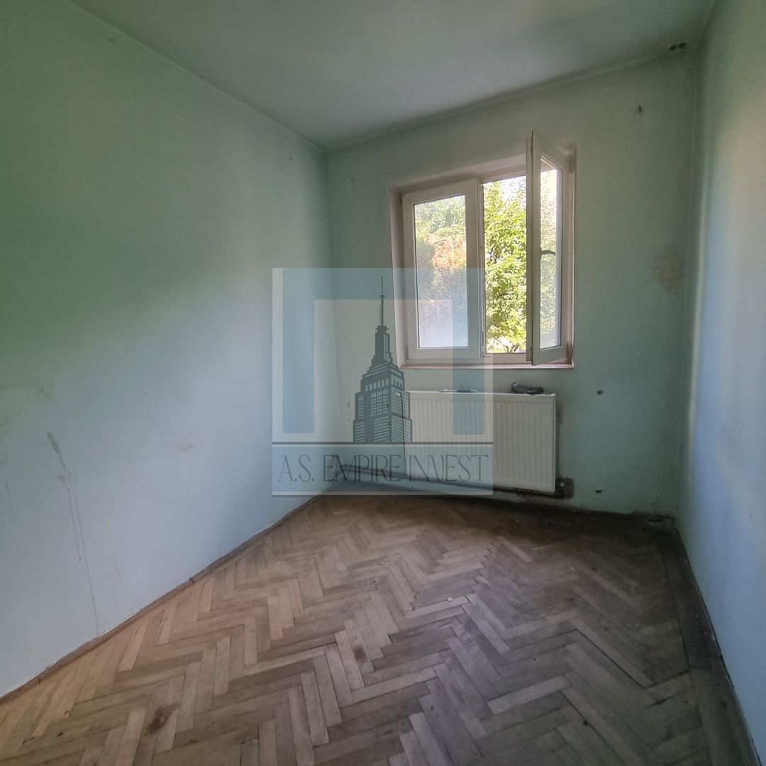 Apartament 3 camere semidecomandat ,etaj 1 - zona Vlahuta. - Poză 3
