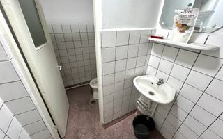 Casa pretabila Pensiune/Camin de Varstnici + Spatii Comerciale Parter - Poză 15