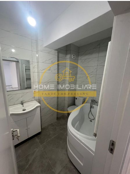 Bloc Nou , ap 3 camere, etaj 1/4 , Valea lupului. - Poză 3