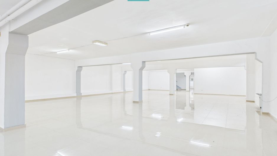 Spațiu comercial pe 2 niveluri - Poză 6