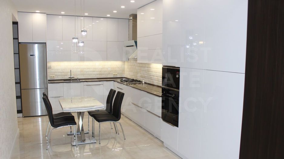 Chirie, apartament, 3 camere, Strada Alexandru Bernardazzi, Centru - Poză 6