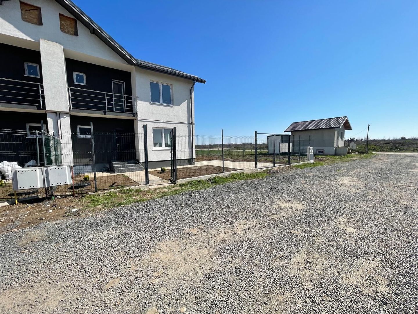 CASA TIP DUPLEX 4 CAMERE , TOATE UTILITATILE, FINALIZATA, COMISION 0% - Poză 4