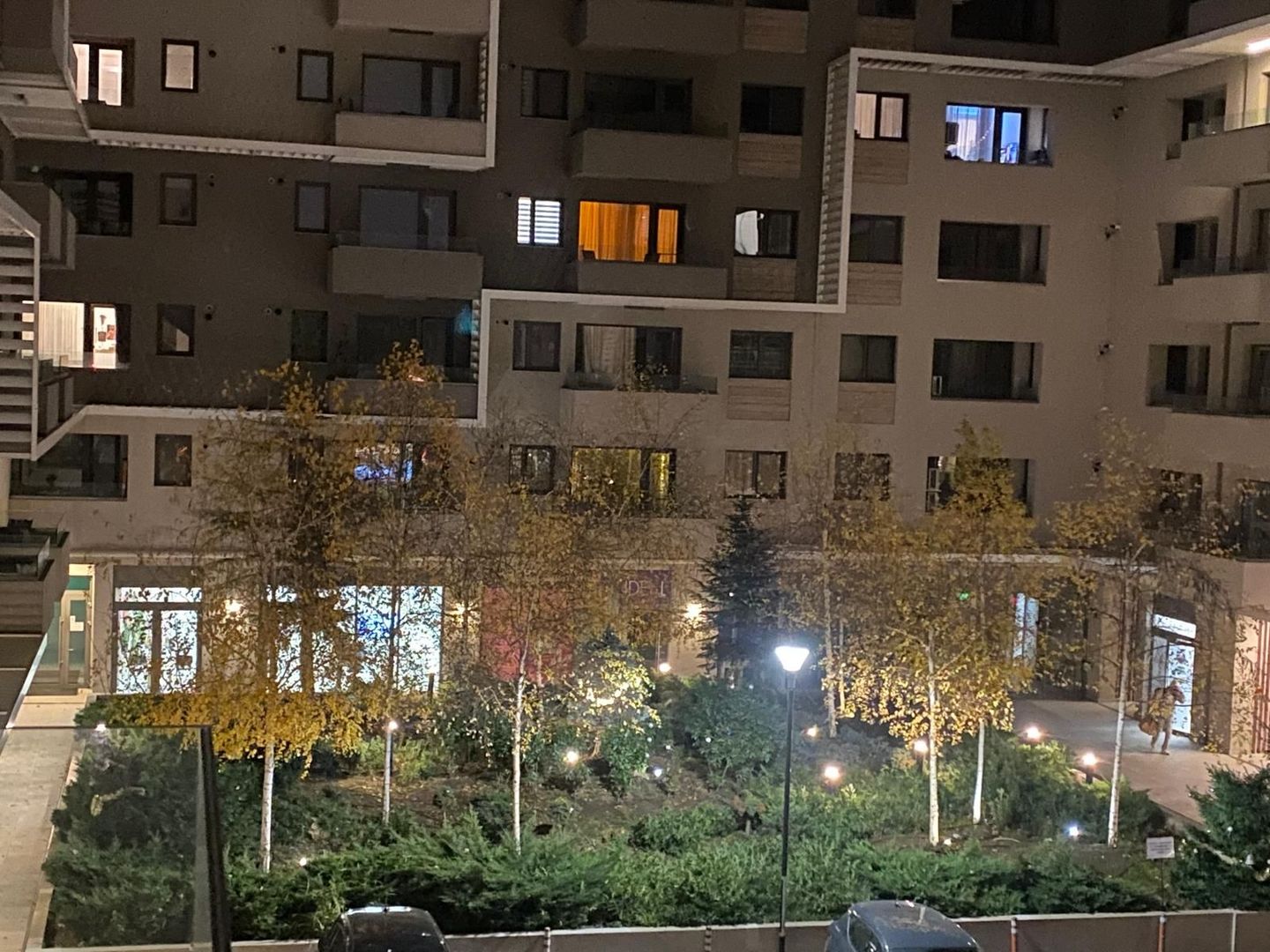 Comp;ex Central Vasile Lascar 2 cam 2/8, mobilat, utilat, lux - Poză 1