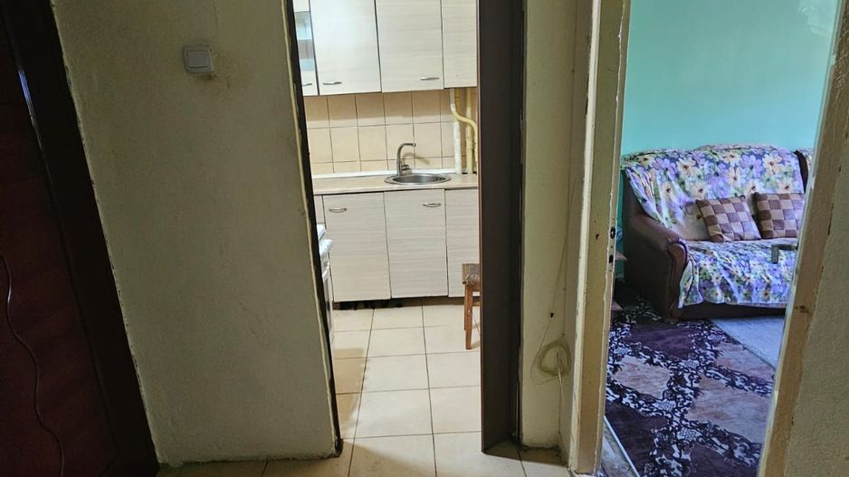 Apartament cu 2 camere, etaj 2, Razboieni - Poză 6