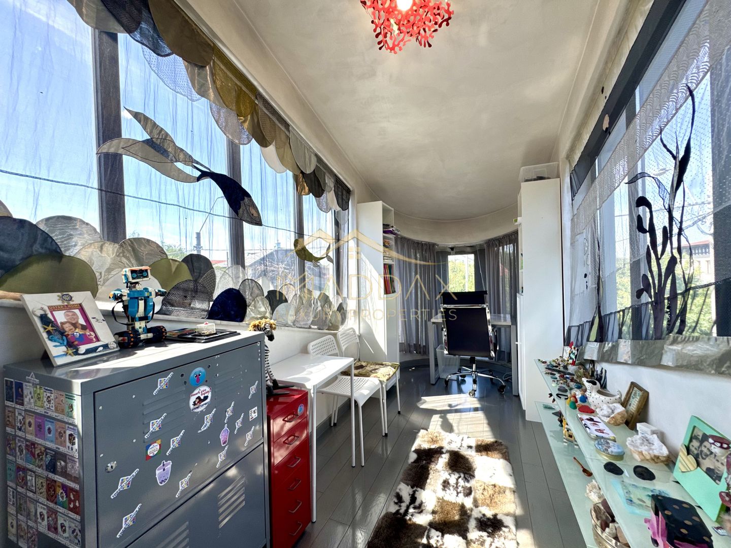 Vila cu 5 camere *344mp* + 800mp Teren // Zona Bucurestii Noi - Poză 47