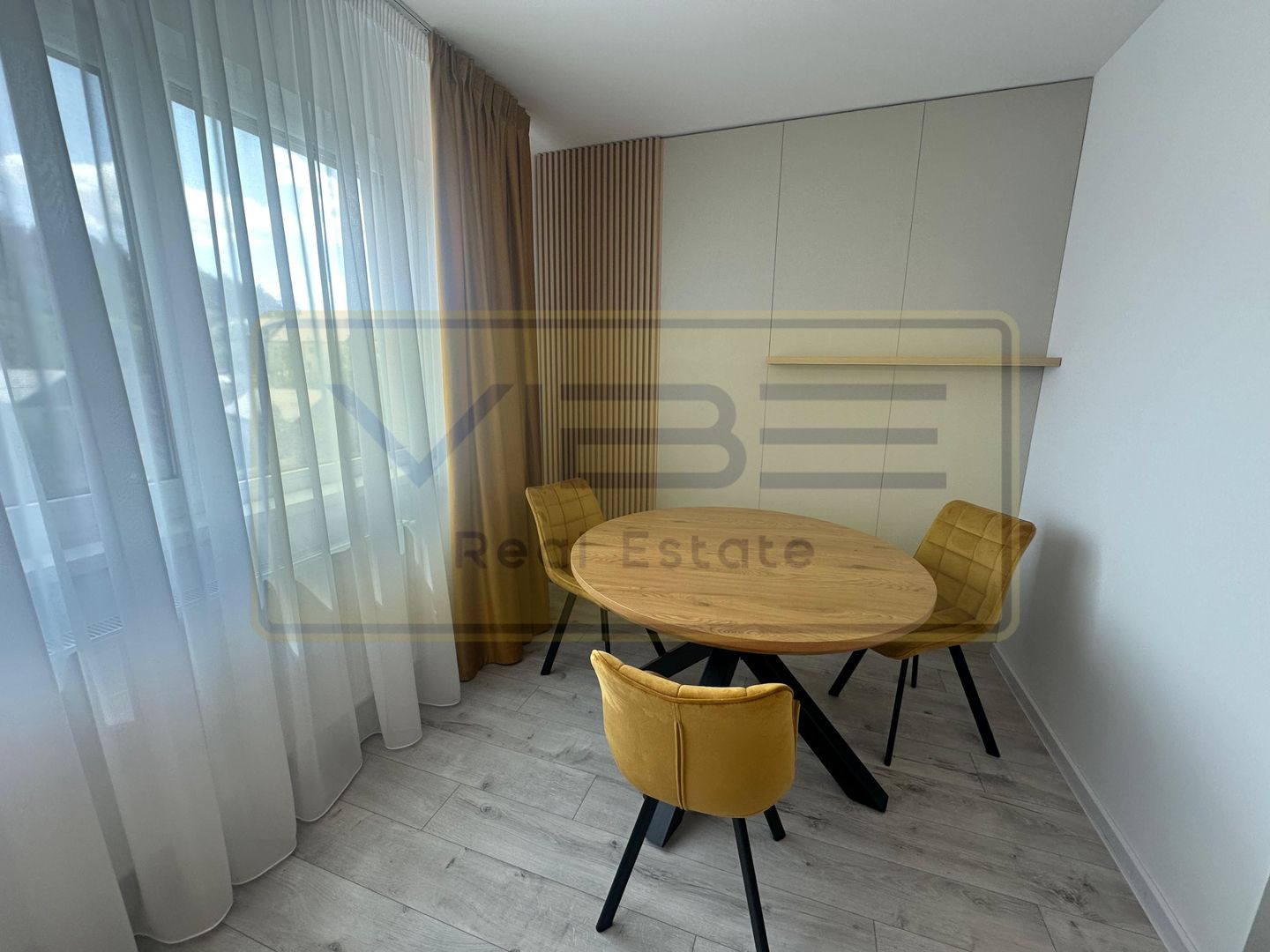 Poitiers Tower -Prima inchiriere - 2 camere + dressing  - mobilat modern - Poză 17
