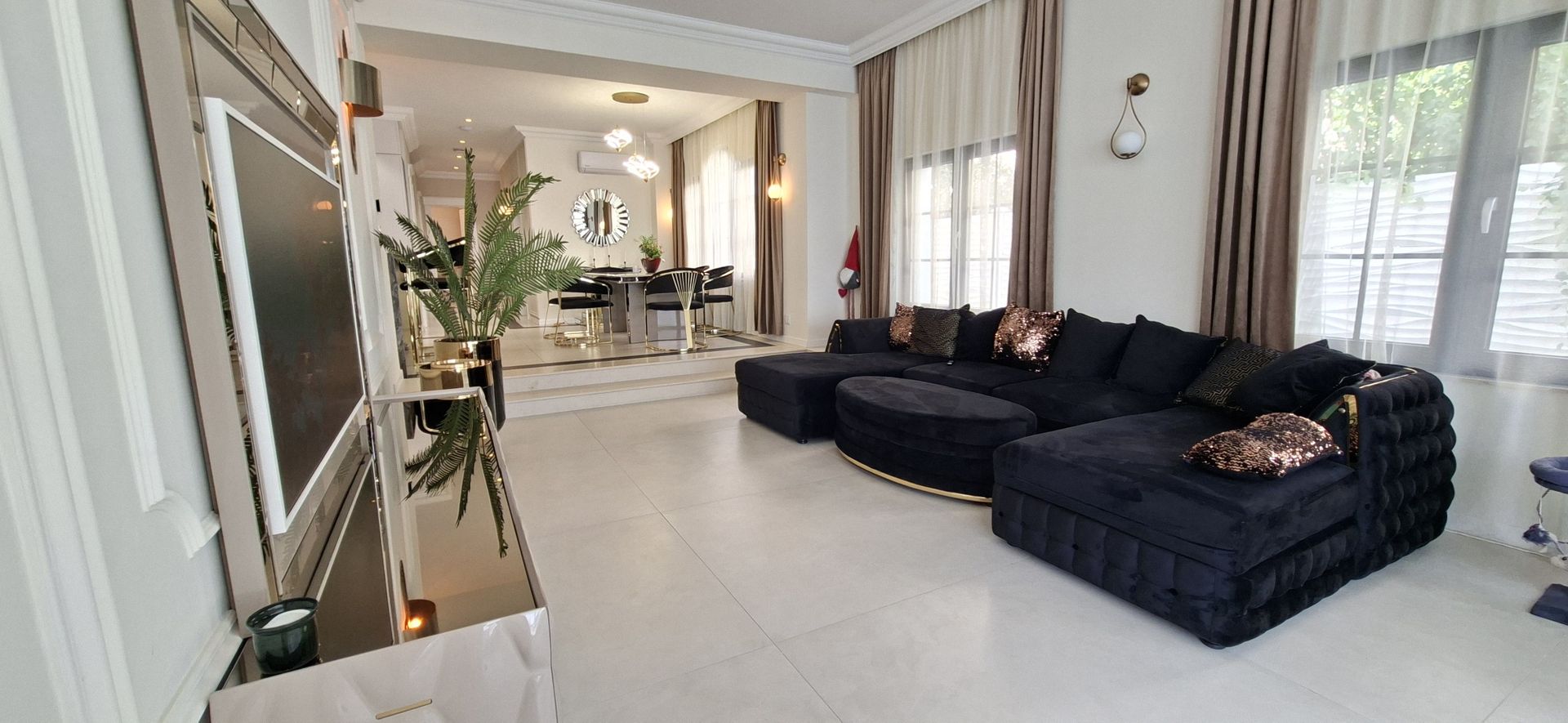 Vila spatioasa cu piscina - Dumbravita/Padurea Verde - Poză 3