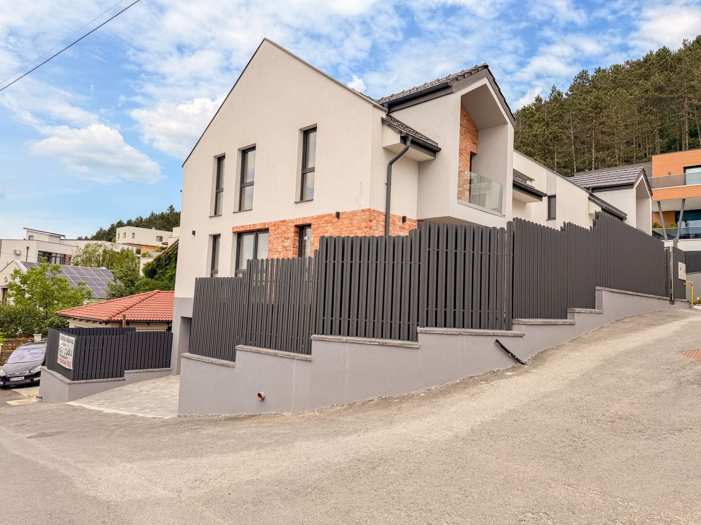 Case Premium de Vânzare – Strada Narciselor, Florești - Poză 2