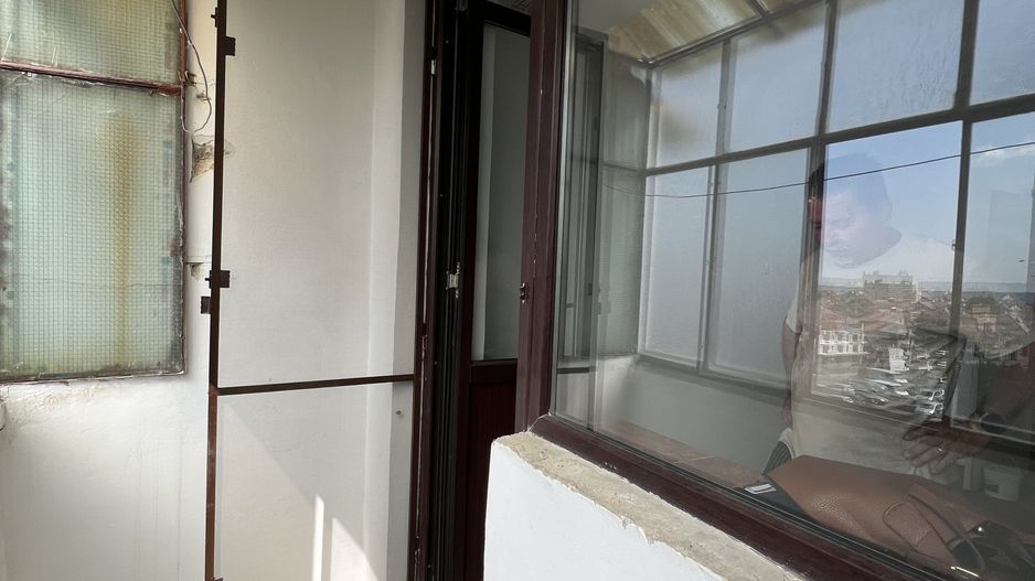 vand apartament 2 camere zona Crihala - Poză 6