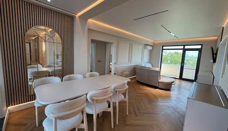 PENTHOUSE DE LUX/ÎNCHIRIERE