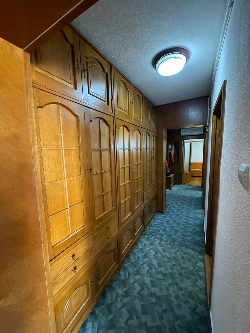De vanzare apartament 3 camere - Poză 10