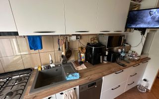 2 camere | etaj intermediar | centrala proprie | zona excelenta | - Poză 5