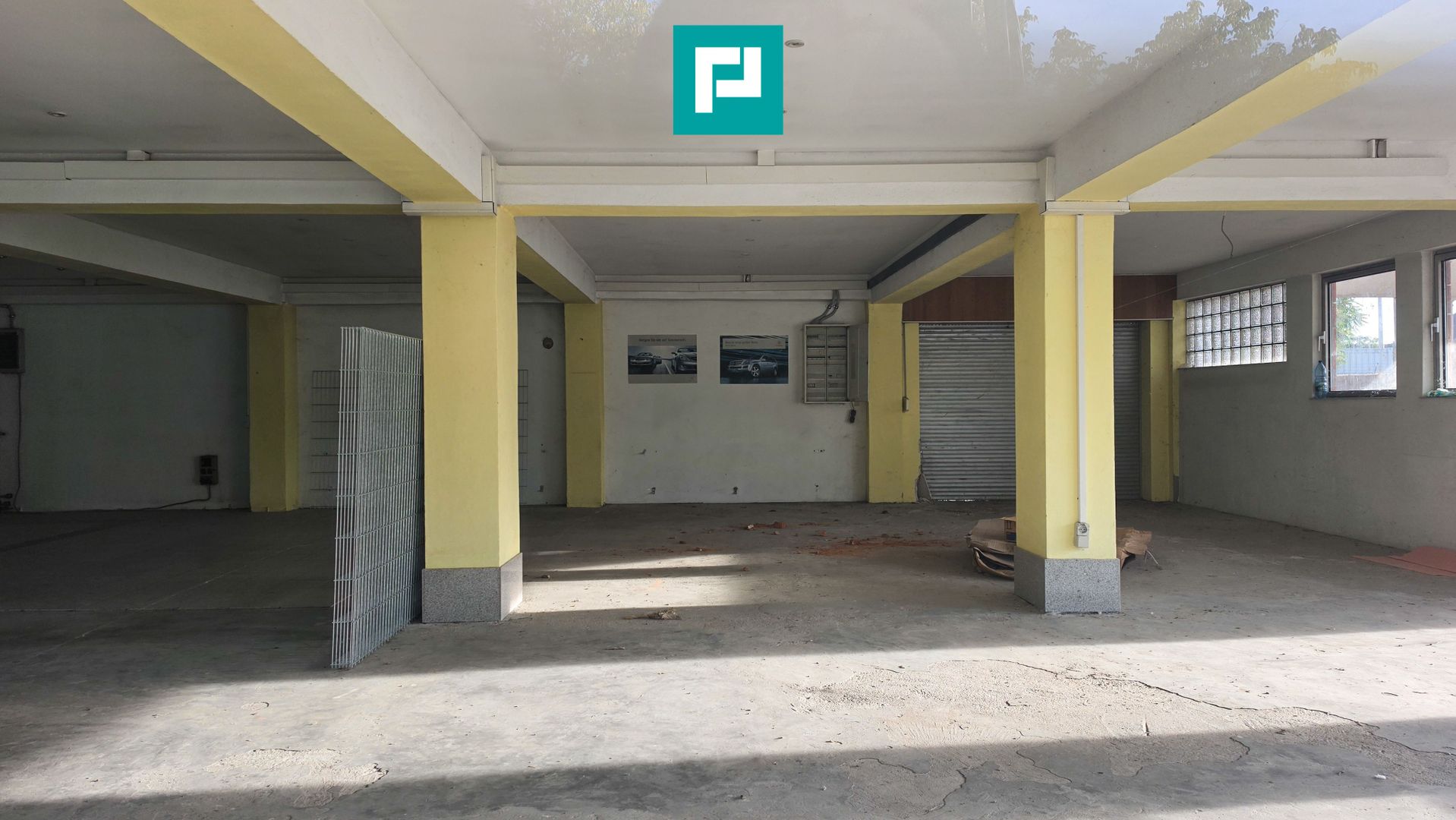 Spatiu comercial cu etaj și teren de 4000mp - Poză 22