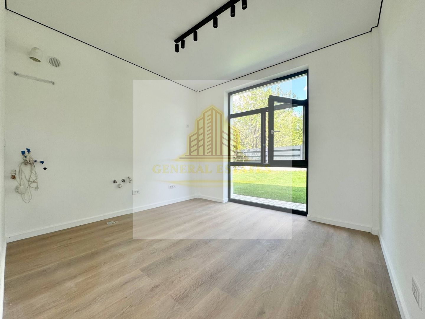 Vânzare Casă în 2 Nivele  - 160 m.p - Vișan. - Poză 11