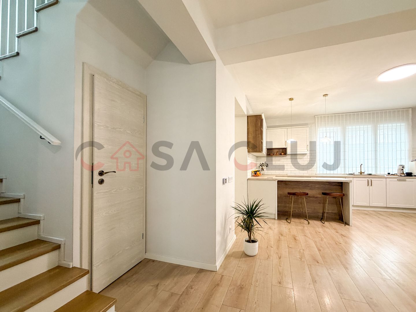 Casa individuala cu teren de 500 mp, Dezmir - Poză 4