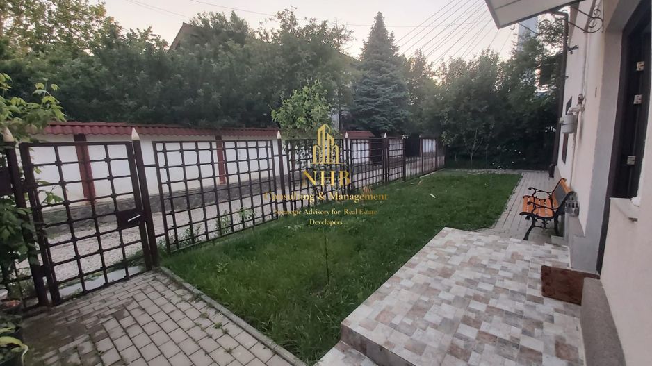 Casă spațioasă 5 camere + curte 340 mp în Băneasa | - Poză 15