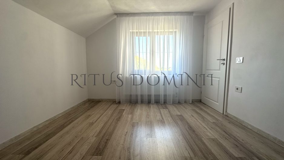 Vila cu 5 camere la Prima Închiriere, Sânmartin, 140mp - Poză 7