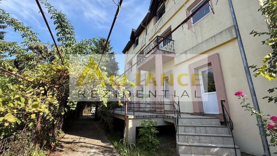 CASA INDIVIDUALA | 14 CAMERE | 640 MP UTILI | TEREN 1.550 MP | CATELU - Poză 1