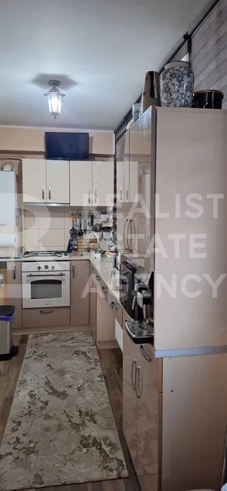 Vânzare, apartament cu 3 camere în zona Militari Residence - Poză 2