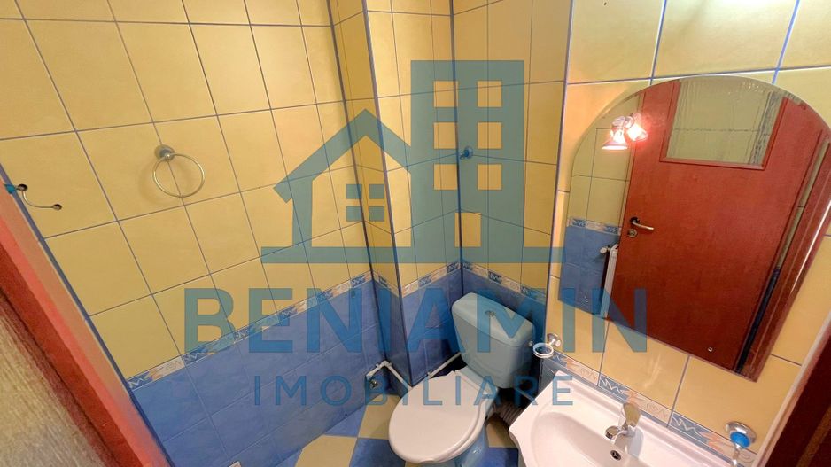 3 camere decomandat la etajul 1 in 1 Mai an 1985 centrala - Poză 6