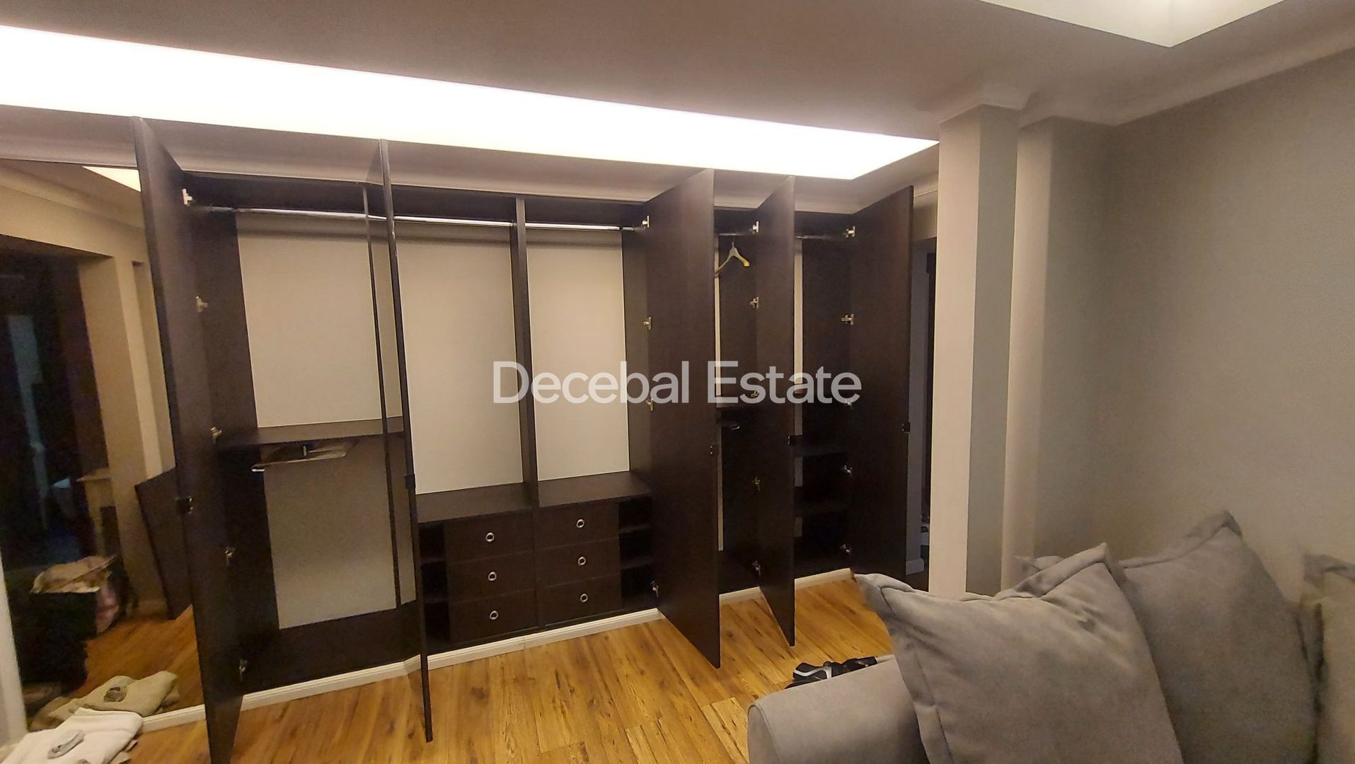 Apartament 3 camere Bld. Libertății 77 mp utili 3 balcoane 2 bai - Poză 7