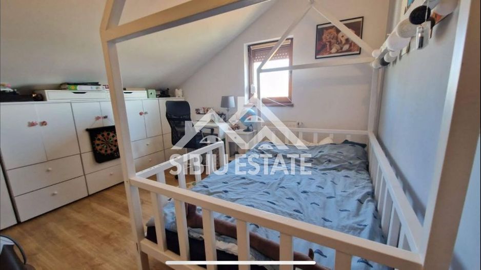 Casa moderna, de inchiriat, cu 3 camere, 2 bai, terasa - Poză 8