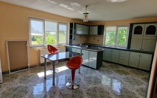 SE VINDE -proprietate cu posibilitati multiple în Fălticeni - Poză 13