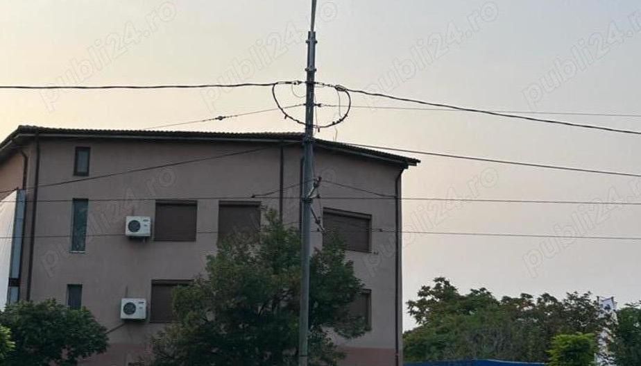 Cladire cu spatiu comercial stradal - Poză 10