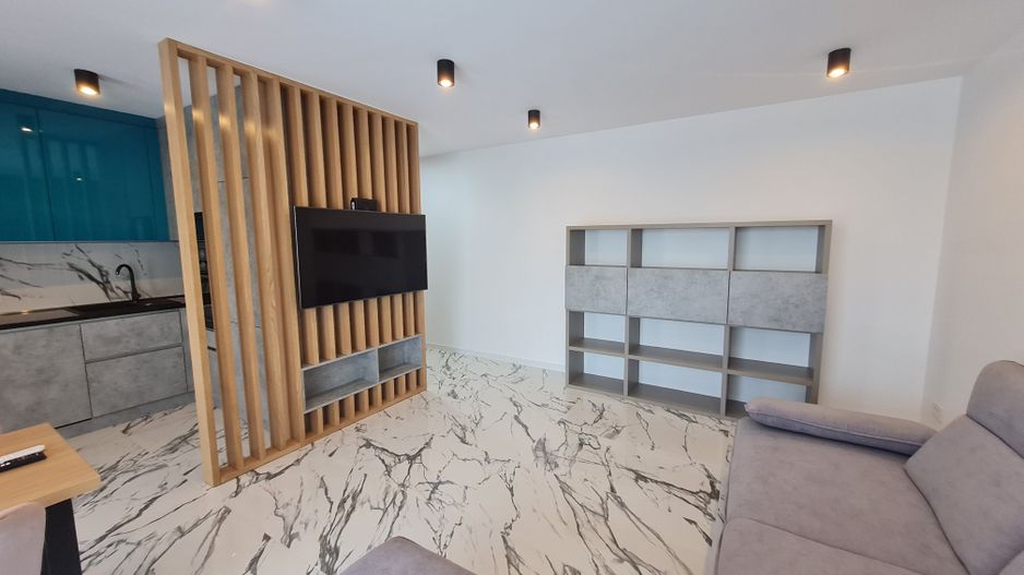 Calitate,prestanta,eleganta.. - Poză 3