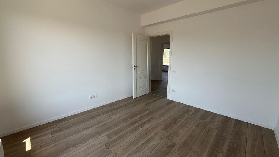 Casa individuala 5 camere, teren 704 mp - 163 mp utili, cel mai mare din zona - Poză 19