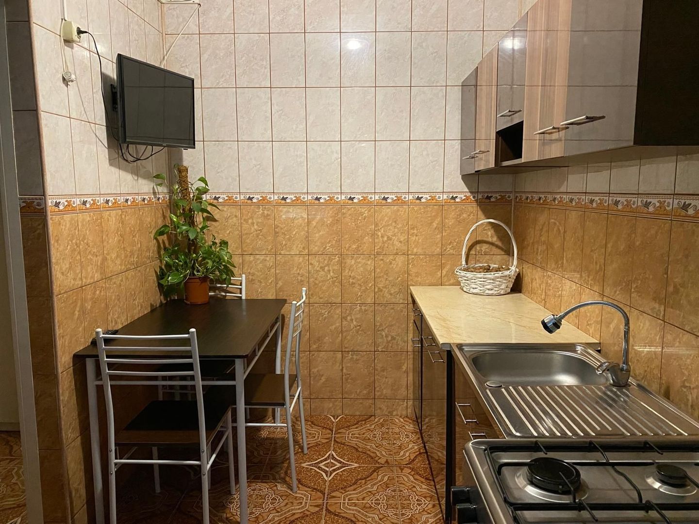 Griviței 2 cam circular, 5/7, mobilat, utilat, centrala proprie - Poză 23