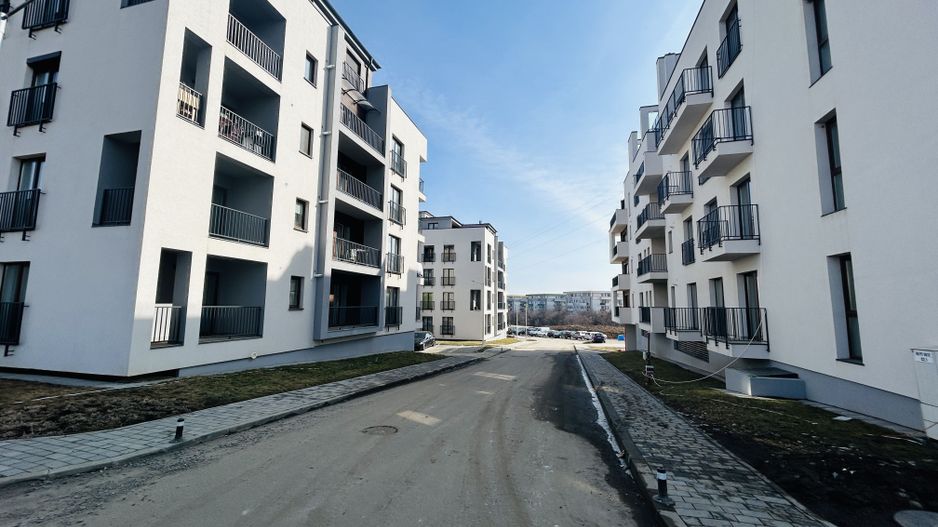 Apartament 2 camere, lift, boxe, garaj, INTABULAT - Sibiu - Poză 1