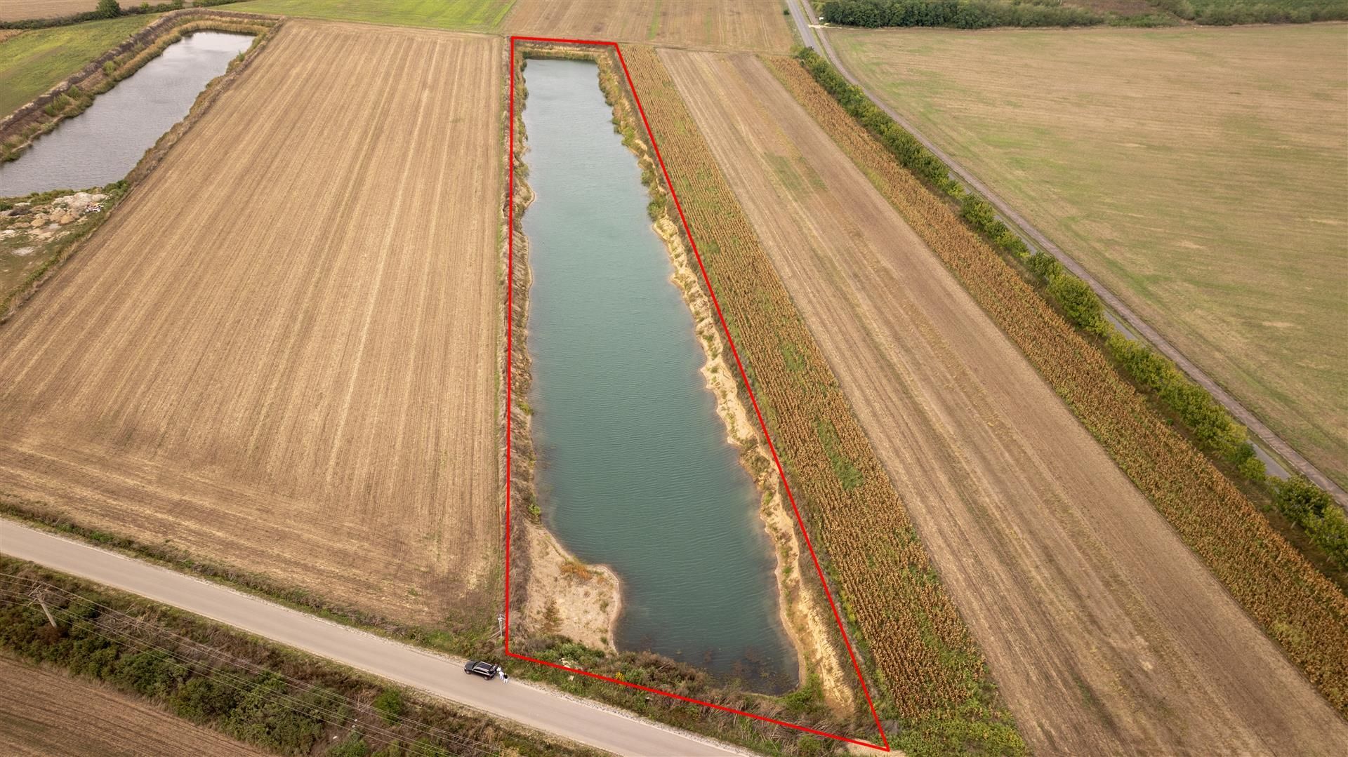 Teren extravilan Santau cu luciu de apa - Poză 2