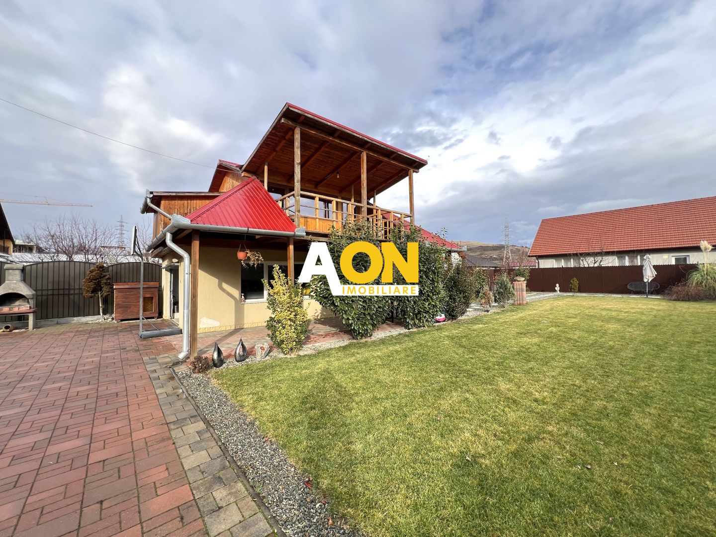 Casa de vanzare - 5 Camere, 2 Bai,  Garaj, 1000mp Teren - Poză 35