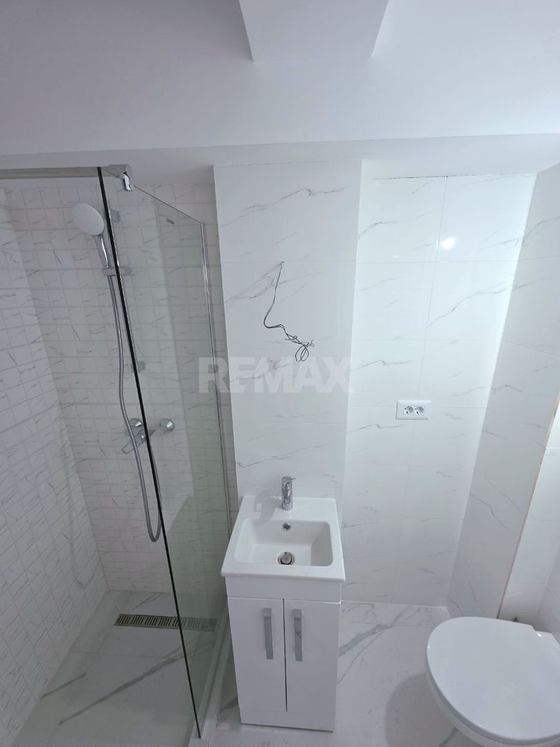 Apartament cu 3 camere în București, România - Poză 6