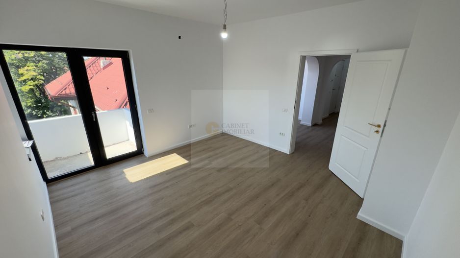 4 camere + birou | Biserica Casin | 110mp total | Renovat 2025 - Poză 1