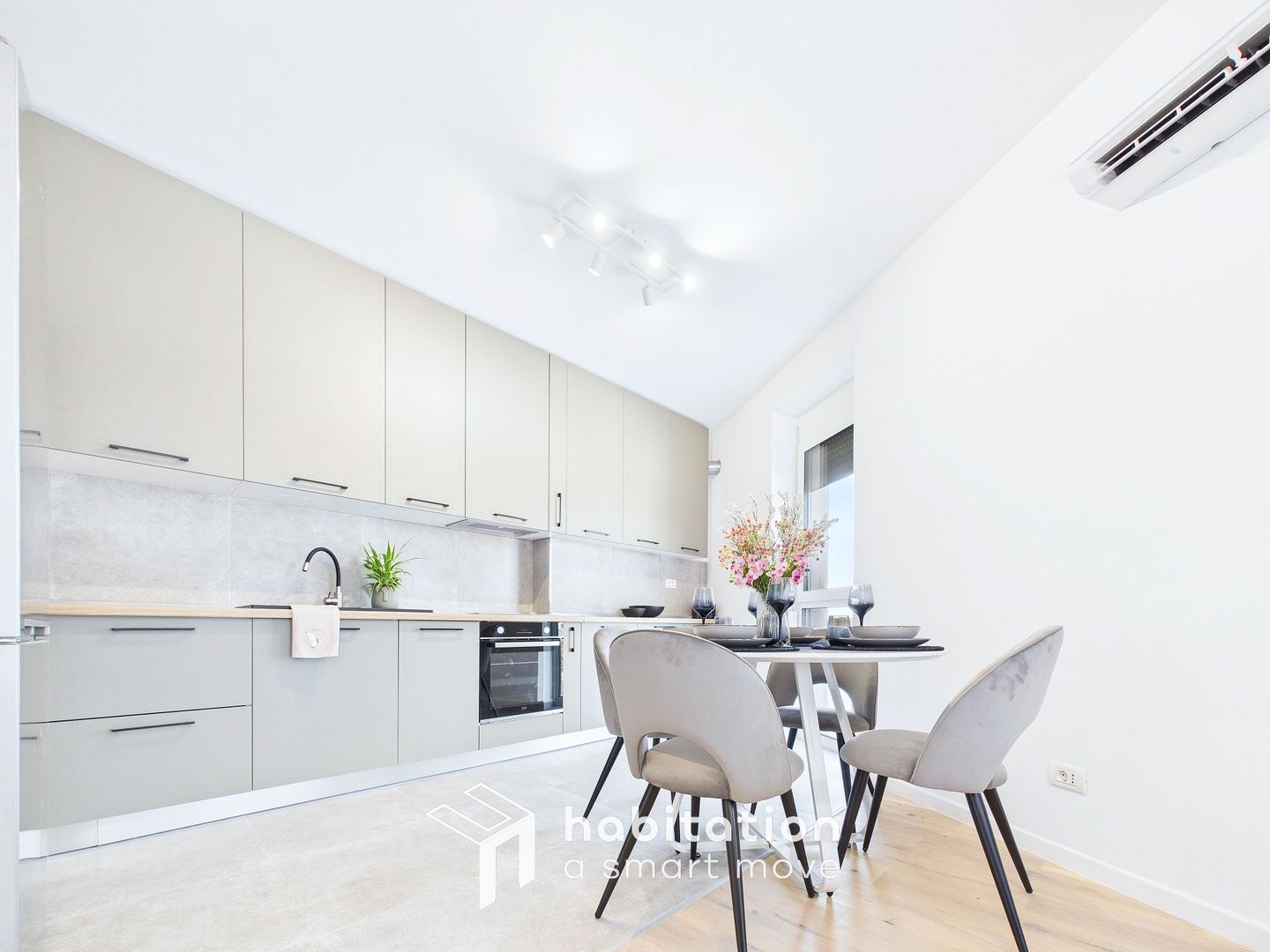 Apartament cu vedere spectaculoasă, prima închiriere,  Nord One - Poză 10