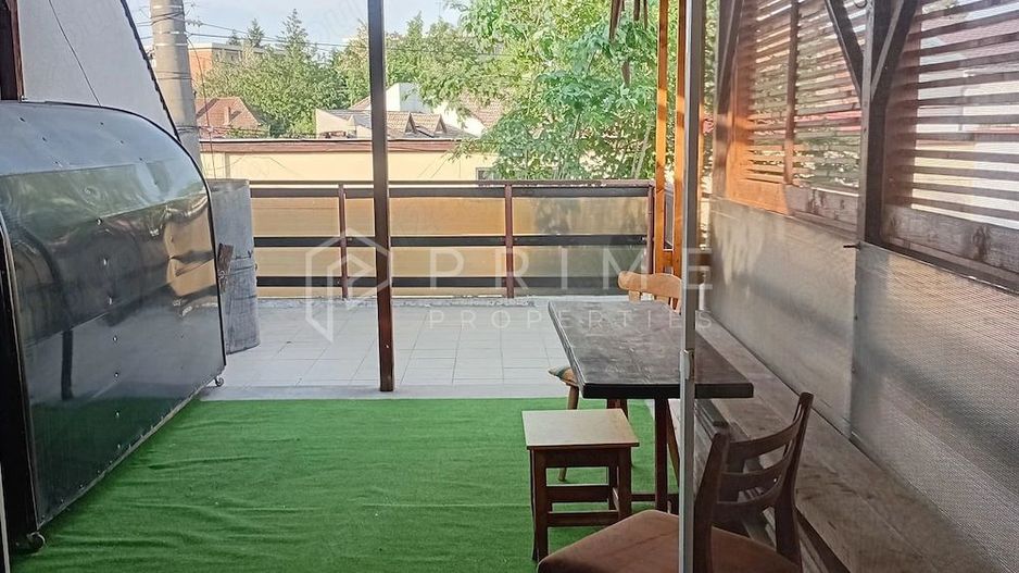 Casă Rezidențială și Spațiu Profesional - Poză 8
