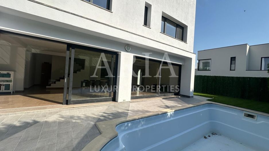 MODERN VILLA  - LUXURY GATED COMMUNITY - Poză 7