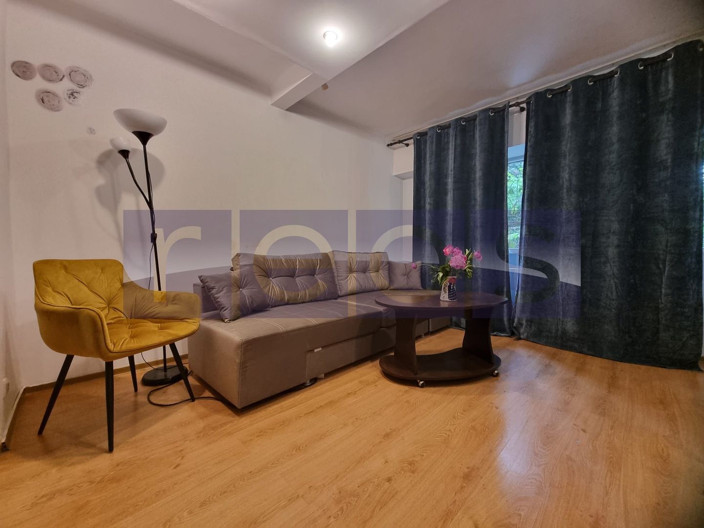 VANZARE -GARSONIERA -TIMPURI NOI -TINERETULUI - Poză 1