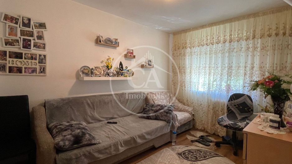 Apartament cu o cameră de vânzare in zona Rogerius, Oradea - Poză 3