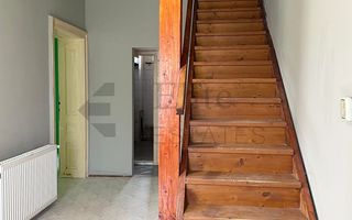 Casa cu 3 Hale si teren 8000 mp in Ulileacu de Cris, Bihor - Poză 4