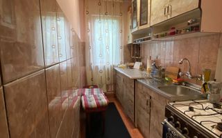 Apartament de 2 camere situat la etaj intermediar, zona Vasile Alecsandri - Poză 5