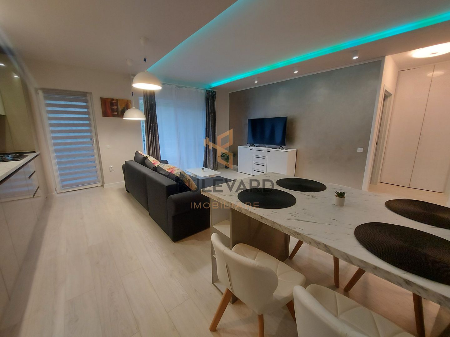 Apartament ultrafinisat ! Zona  strazii Teilor! - Poză 2