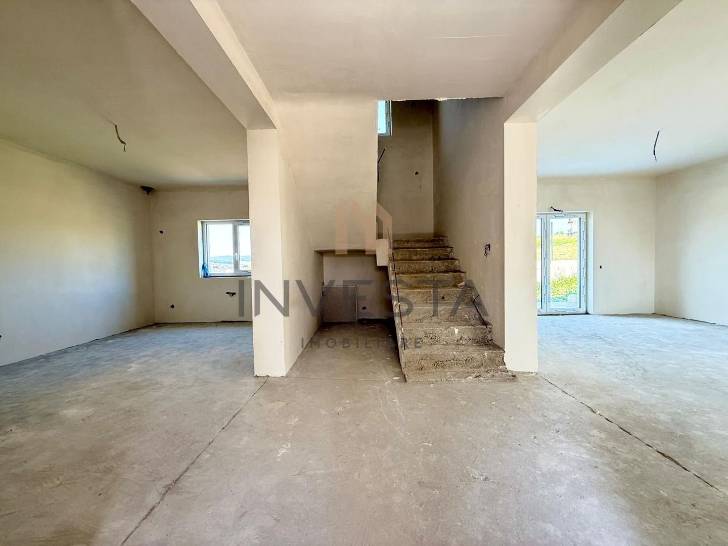 Vila Spațioasă 500mp în Chinteni ideală pentru Familie sau Investiție! - Poză 3