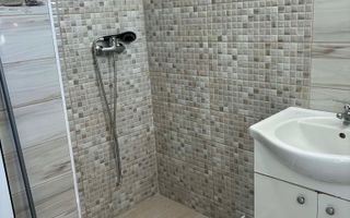 De închiriat – Casă cu 1 cameră – Strada Traian - Poză 3